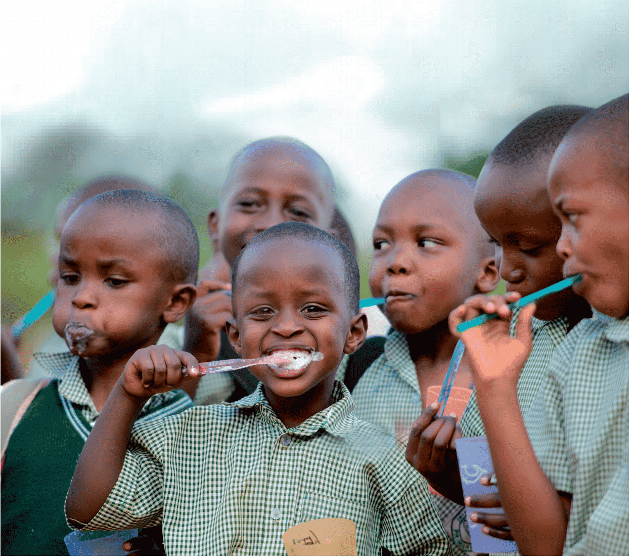Tandsundhed Uden Grænser er en dansk udviklingsorganisation, som arbejder for at forbedre livsmulighederne for børn i verdens fattigste lande gennem bedre tandsundhed.